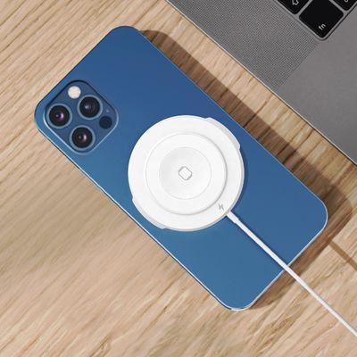 Сверхтоковая зарядная станция 3 в 1 Apple, магнитная быстродействующая беспроводная зарядная панель